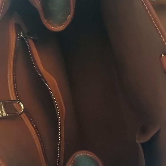 Louis Vuitton purse - Picture 5 of 7